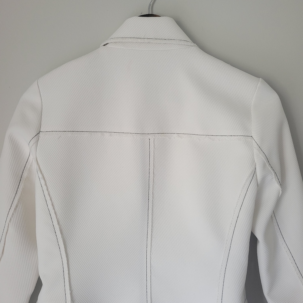 SOLD! TOPSHOP White Coat with Bold Black Stiching and Raw Unfinished Edge - Picture 10 of 16